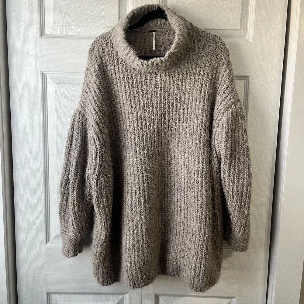 Free People Oasis Oversize Tunic Sweater in Silver Glass Combo Size Small